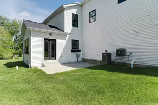 7845 Fitzgerald Rd, Clifton, IL 61727 - Photo 72