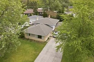 12519 S Menard Ave, Palos Heights, IL 60463 - Photo 4