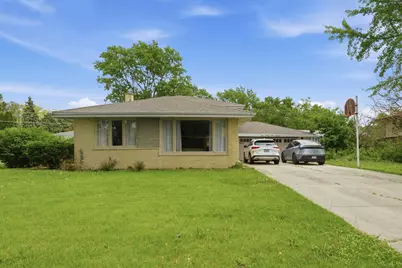 12519 S Menard Avenue, Palos Heights, IL 60463 - Photo 1