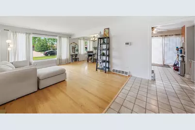 12519 S Menard Avenue, Palos Heights, IL 60463 - Photo 8