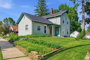 327 Silver St, Elgin, IL 60123 - Photo 1