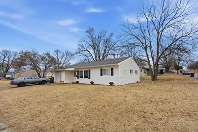 3852 Marquette Street, Davenport, IA 52806 - Photo 2