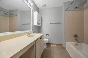 2532 Golf Ridge Cir, Naperville, IL 60563 - Photo 10