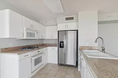 1720 Maple Avenue #2240, Evanston, IL 60201 - Photo 4