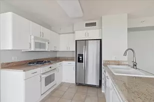 1720 Maple Ave, Evanston, IL 60201 - Photo 4