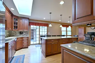 8800 Richard St, River Grove, IL 60171 - Photo 2