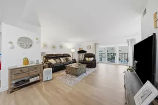 9514 S Kilbourn Ave, Oak Lawn, IL 60453 - Photo 8