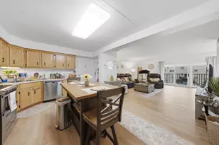 9514 S Kilbourn Ave, Oak Lawn, IL 60453 - Photo 12
