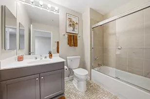 1235 S Prairie Ave, Chicago, IL 60605 - Photo 32