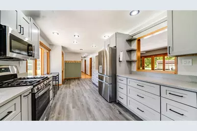 313 W Margaret Fuller Road, Oregon, IL 61061 - Photo 6