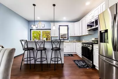 421 De Kalb Street, Sandwich, IL 60548 - Photo 8