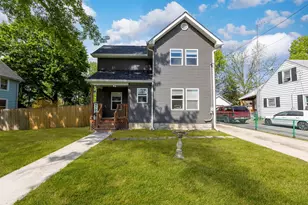 421 De Kalb St, Sandwich, IL 60548 - Photo 1