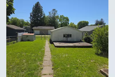 409 16th Avenue, Sterling, IL 61081 - Photo 4