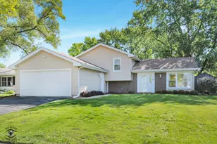 193 Grant Dr, Bolingbrook, IL 60440 - Photo 1