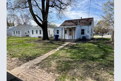 611 S Elsie Avenue, Davenport, IA 52802 - Photo 2