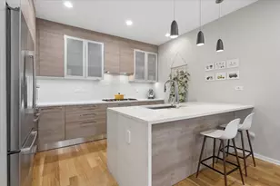 456 N Carpenter St, Chicago, IL 60642 - Photo 8