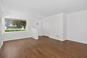 924 S Hillcrest Ave, Elmhurst, IL 60126 - Photo 4