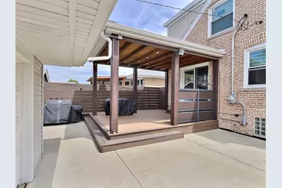 4908 N Nagle Avenue, Chicago, IL 60630 - Photo 2