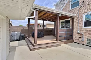4908 N Nagle Ave, Chicago, IL 60630 - Photo 2