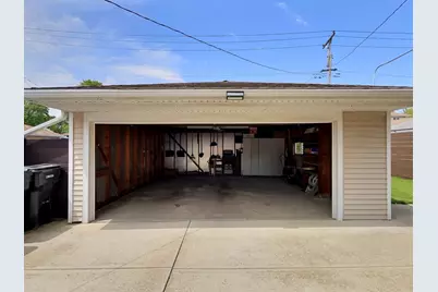 4908 N Nagle Avenue, Chicago, IL 60630 - Photo 6