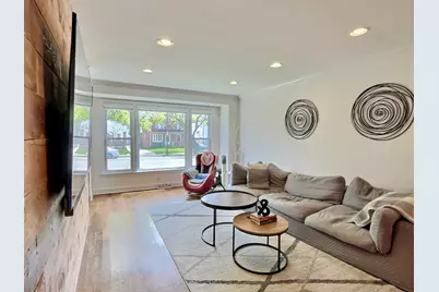 4908 N Nagle Avenue, Chicago, IL 60630 - Photo 8