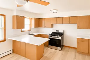 5834 W Montrose Ave, Chicago, IL 60634 - Photo 2