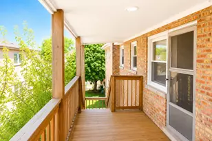 5834 W Montrose Ave, Chicago, IL 60634 - Photo 6