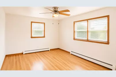 5834 W Montrose Avenue #2N, Chicago, IL 60634 - Photo 4