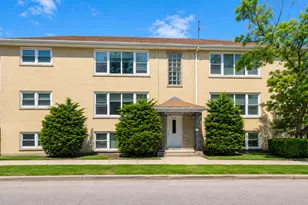 5834 W Montrose Ave, Chicago, IL 60634 - Photo 1