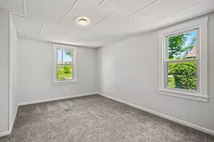 710 S Loucks St, Aurora, IL 60505 - Photo 10