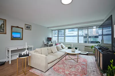 211 E Ohio Street #1219, Chicago, IL 60611 - Photo 2