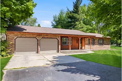 5645 S Beebe Drive, Rochelle, IL 61068 - Photo 1