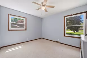 5645 S Beebe Dr, Rochelle, IL 61068 - Photo 20