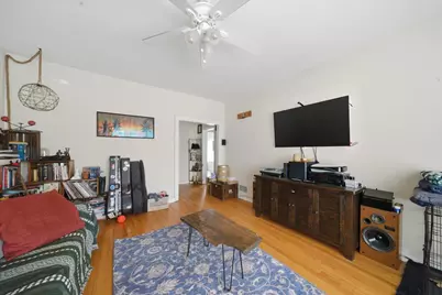 629 W Howard Street, Evanston, IL 60202 - Photo 2