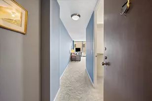 2400 N Lakeview Ave, Chicago, IL 60614 - Photo 4