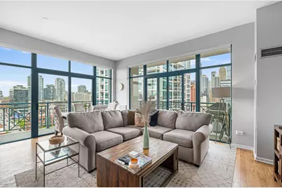 340 W Superior Street #1401, Chicago, IL 60654 - Photo 4