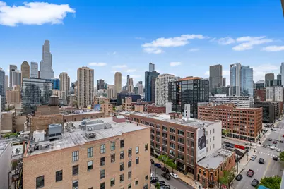 340 W Superior Street #1401, Chicago, IL 60654 - Photo 22