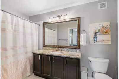 340 W Superior Street #1401, Chicago, IL 60654 - Photo 12