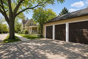 2000 Washington Ave, Wilmette, IL 60091 - Photo 4