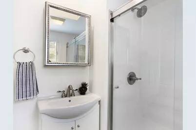 2000 Washington Avenue, Wilmette, IL 60091 - Photo 22