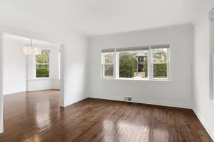 2000 Washington Ave, Wilmette, IL 60091 - Photo 8
