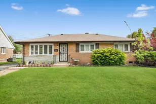 7030 Saratoga Dr, Bridgeview, IL 60455 - Photo 1