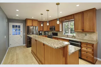 980 Brand Lane, Deerfield, IL 60015 - Photo 8