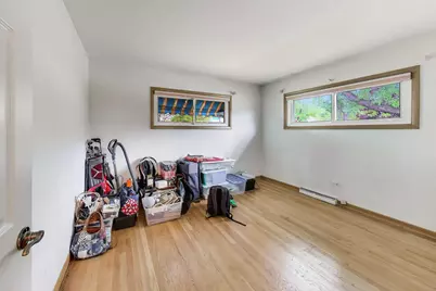 201 E Monroe Avenue, Villa Park, IL 60181 - Photo 12