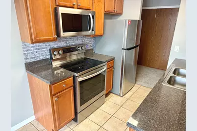 6010 Oakwood Drive #5D, Lisle, IL 60532 - Photo 10