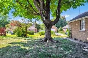 655 S Wall St, Kankakee, IL 60901 - Photo 2