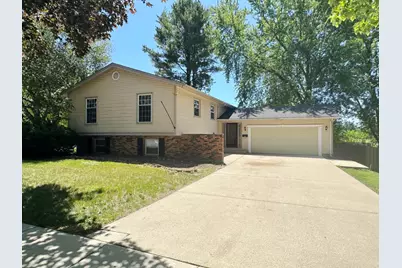 641 Webster Street, Algonquin, IL 60102 - Photo 1