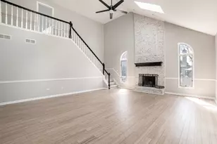 1837 Auburn Ave, Naperville, IL 60565 - Photo 4