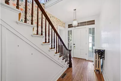 305 Somonauk Street, Sycamore, IL 60178 - Photo 2