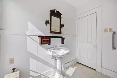 305 Somonauk Street, Sycamore, IL 60178 - Photo 34